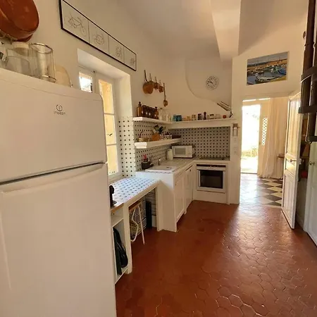 Chateaubriand Sur Proche Du Centre Йер